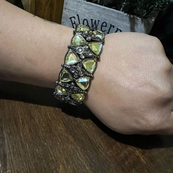 LIA SOPHIA 'Octavia' Hematite Faceted Yellow Stretch Bracelet - Picture 1 of 2